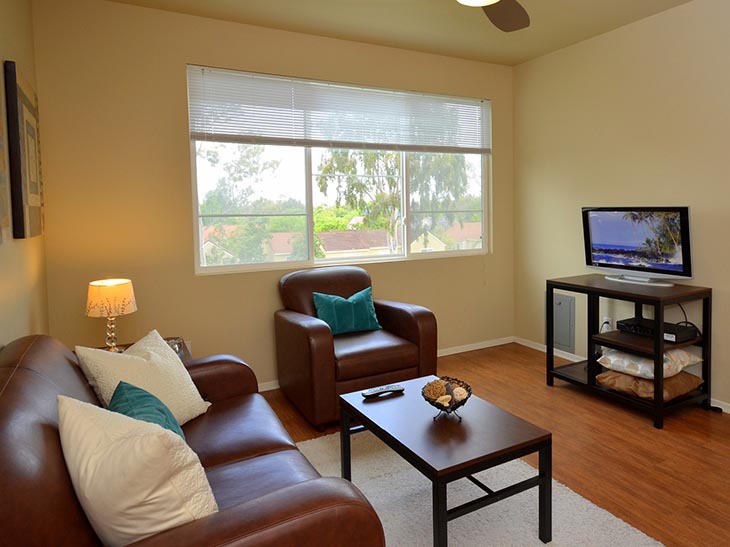 Apartments Near UC Irvine | Puerta del Sol | Irvine, CA