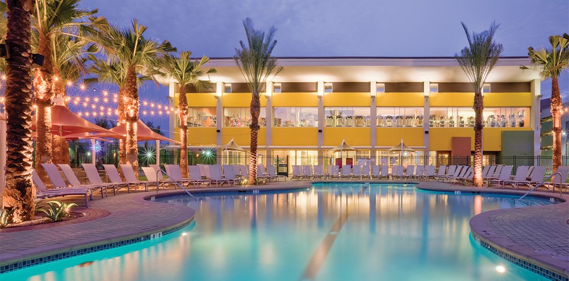 Pool at Vista del Sol